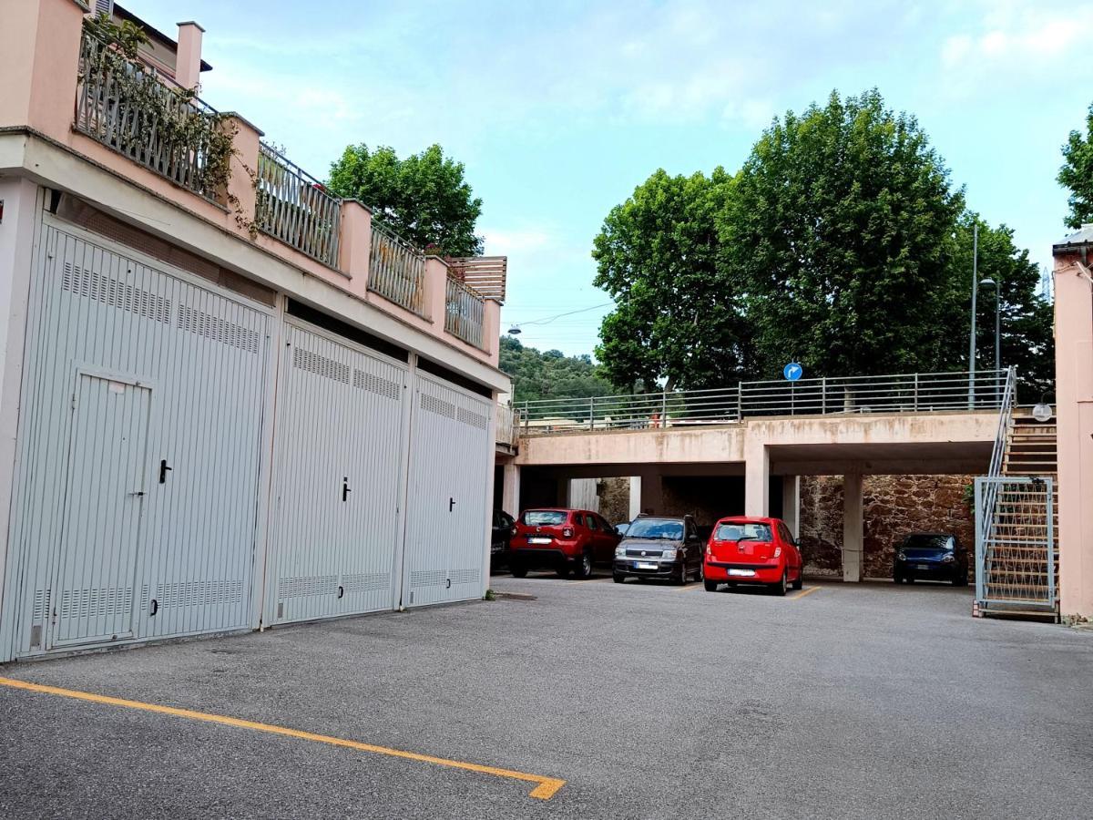 A Casa Di Pizz - Bilocale Con Parcheggio Privato Apartment Savona Ngoại thất bức ảnh